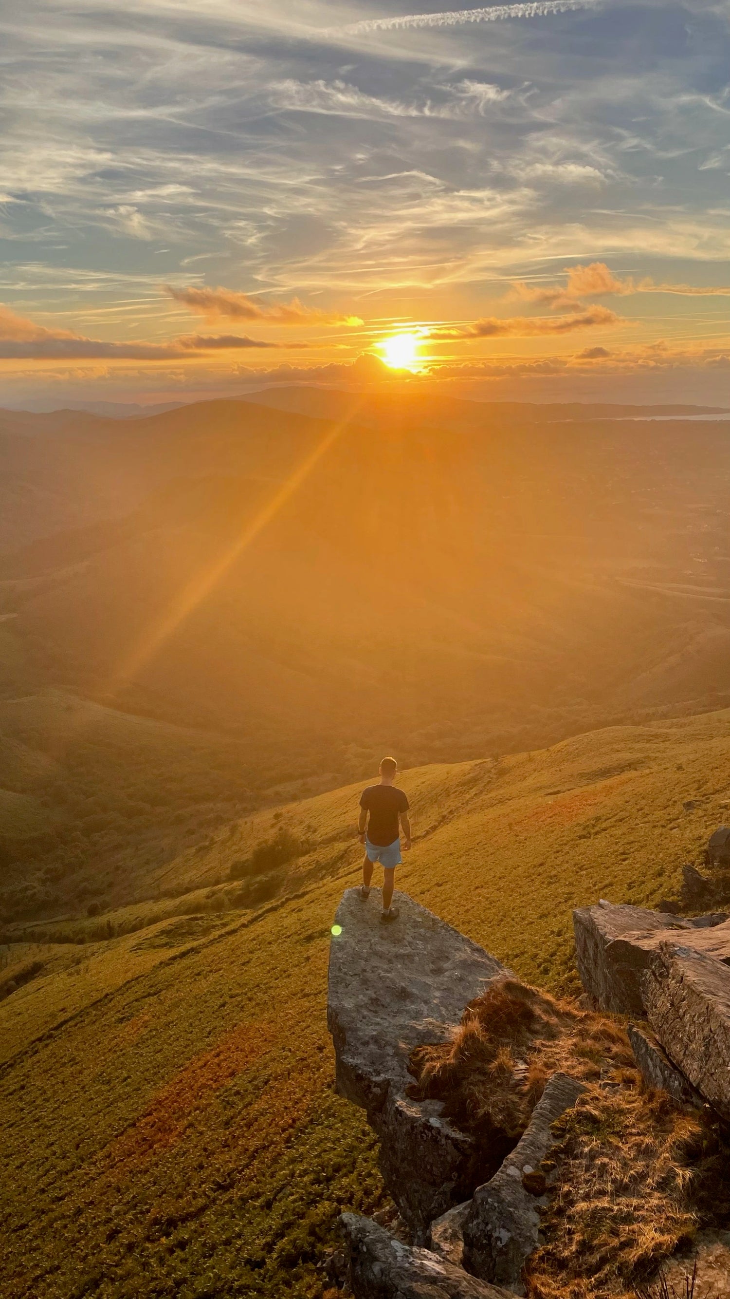 TOP 10 Rando randonnée 
meilleur rando
Pyrénées atlantique 
Pays basque
la rhune

https://www.instagram.com/jpeuxpasjairando/

@jpeuxpasjairando
Montagne rando randonnée nature outdoor

https://www.instagram.com/tyzer_outdoor/

https://www.instagram.com/p/CTzqaALjHhy/
