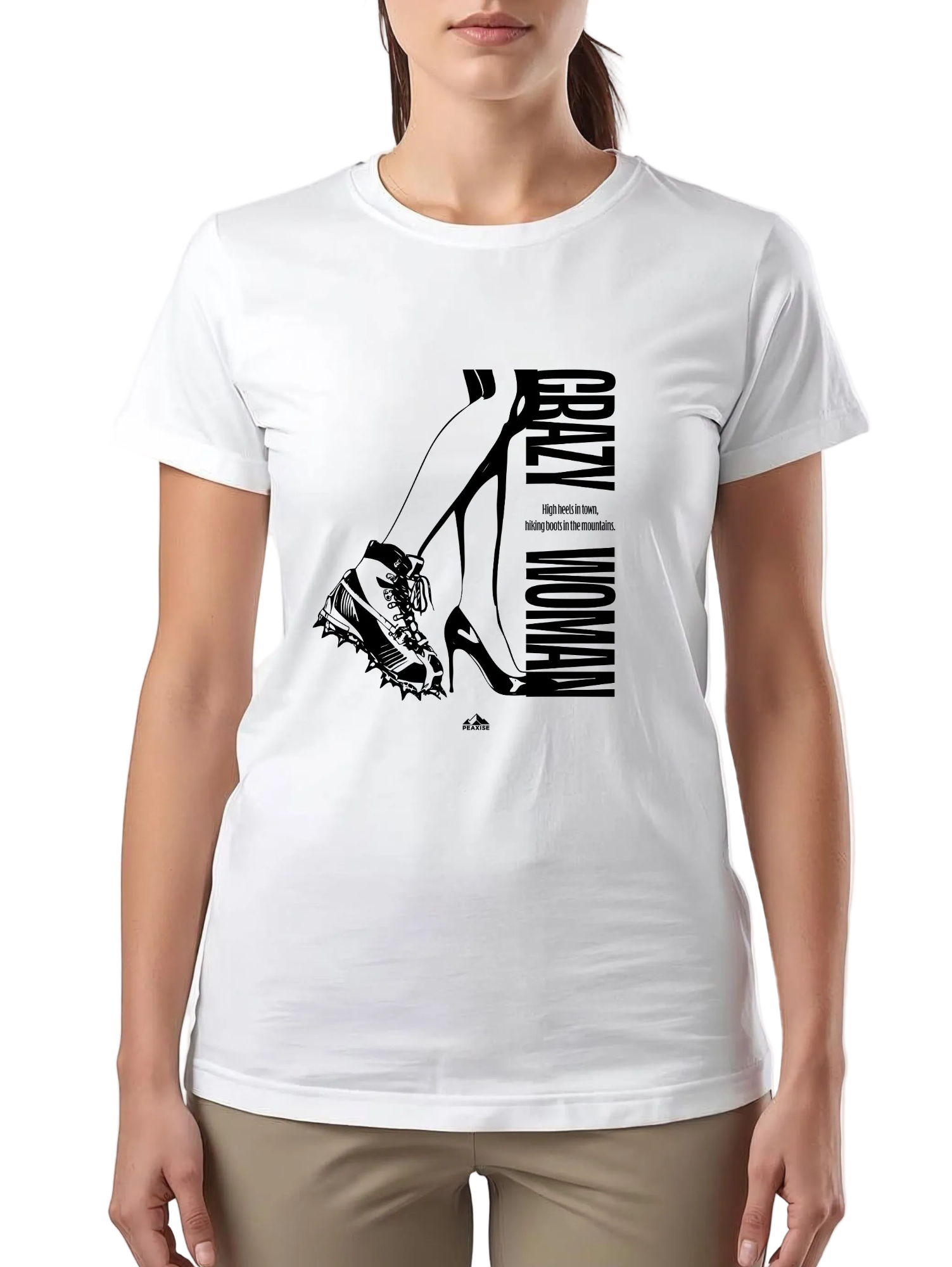 T-shirt blanc femme Crazy Woman Peaxise, vêtement outdoor et lifestyle pour la randonnée et le quotidien.